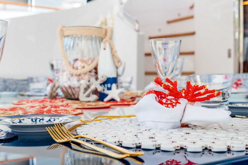 Romantic Yacht Dinner Ideas for Couples